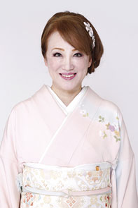 山田晃子