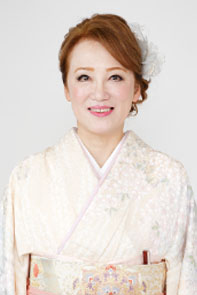 山田晃子
