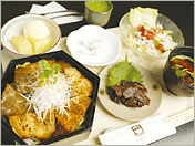 니혼바시(日本橋) 미인 런치 「구운 돼지 고기 샐러드 찬합」